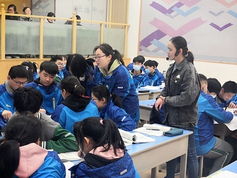 袁老师.jpg 袁老师.jpg