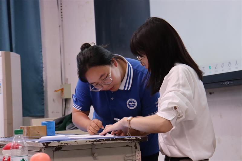 C835EC693BE93C51DF774CDBAD33DE60.jpg